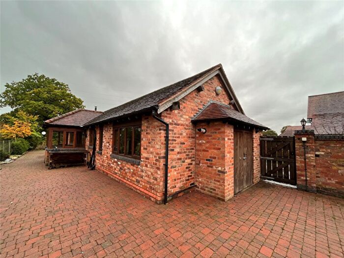 2 Bedroom Barn Conversion To Rent In Bills Lane, Shirley, Solihull, West Midlands, B90