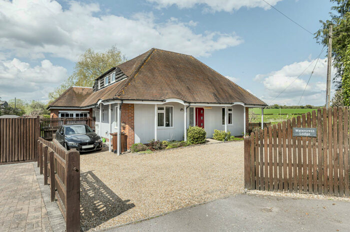4 Bedroom Detached House For Sale In Petersfield Road, Cheriton, Alresford, Hampshire, SO24