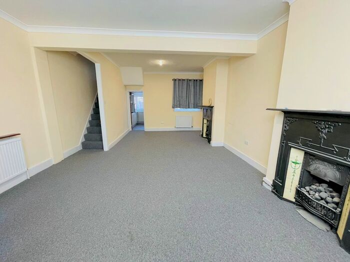 3 Bedroom Terraced House To Rent In Ley Street, Ilford, IG2