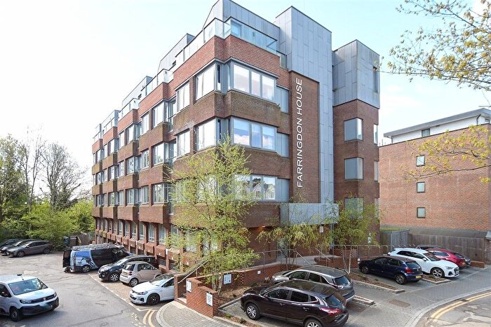 1 Bedroom Flat For Sale In Wood Street, East Grinstead, West Sussex, RH19