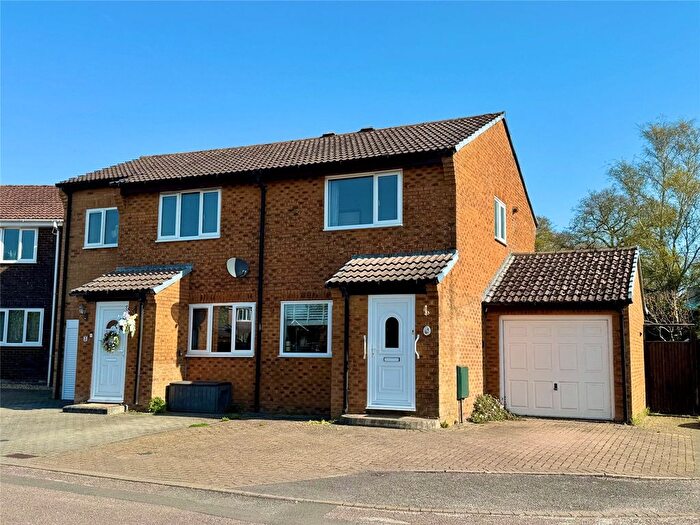 2 Bedroom Semi Detached House For Sale In Tiffany Close, Hordle, Hampshire, SO41