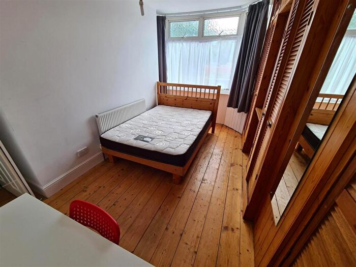 5 Bedroom Terraced House To Rent In Southmead Road, Bristol, BS10