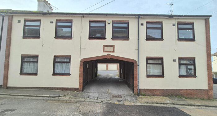 1 Bedroom Flat For Sale In Barnes Court, St. Jacobs Place, Canterbury, CT1