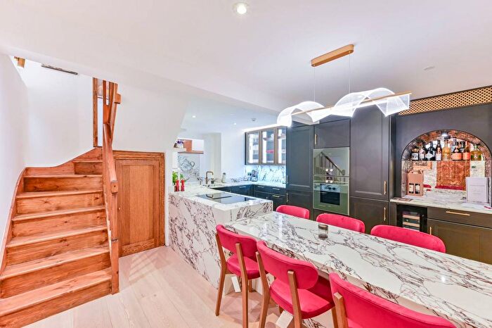 3 Bedroom Terraced House To Rent In Colville Place, Fitzrovia, London, W1T