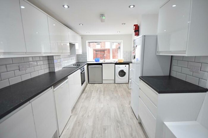 7 Bedroom Terraced House To Rent In Sandyford Road, Sandyford, NE2