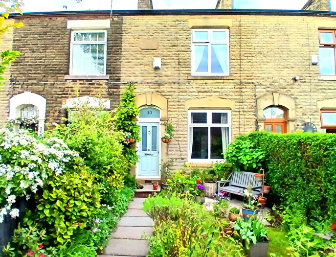 3 Bedroom Terraced House For Sale In Alt Lane, Oldham, OL8