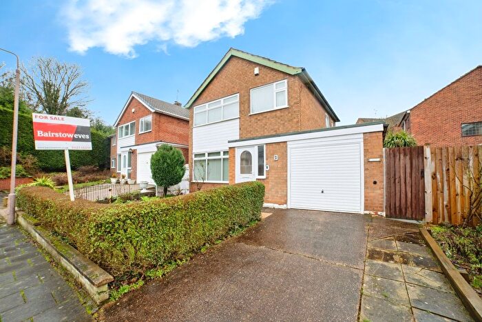 3 Bedroom Detached House For Sale In Dormy Close, Mansfield Woodhouse, Mansfield, Nottinghamshire, NG19