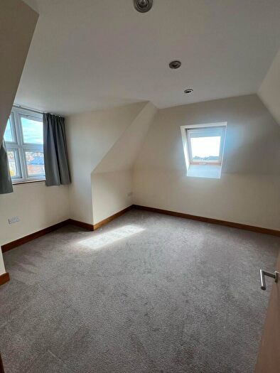 2 Bedroom Flat To Rent In St Leonards Road, Bournemouth, Dorset, BH8