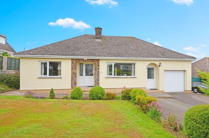 4 Bedroom Detached House For Sale In Castle View Park, Mawnan Smith, TR11