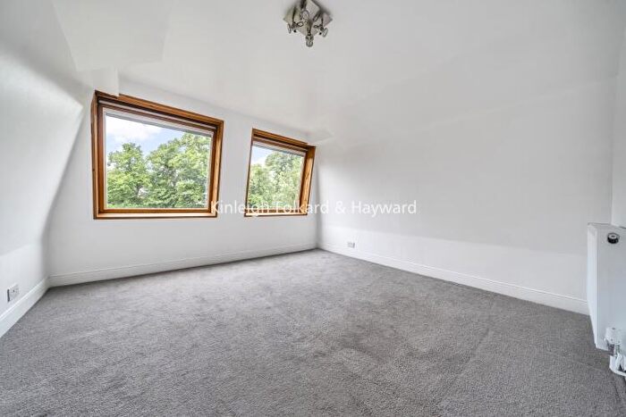 2 Bedroom Apartment To Rent In Rosendale Road London, SE21