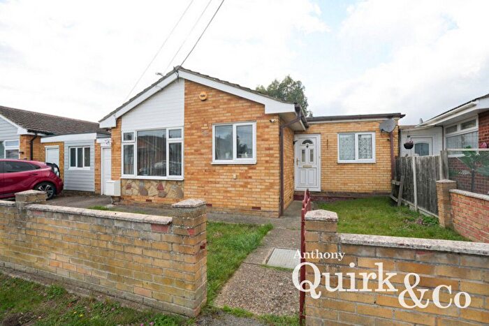 2 Bedroom Bungalow To Rent In Henson Avenue, Canvey Island, SS8