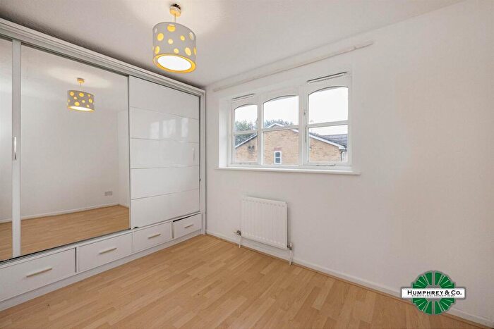 2 Bedroom Terraced House For Sale In Carriage Mews, Ilford, IG1