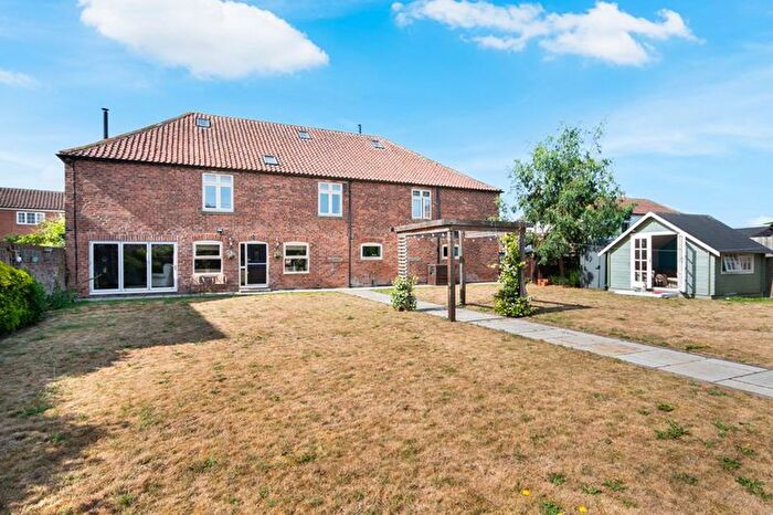 3 Bedroom Barn Conversion For Sale In Main Street, Mattersey, DN10