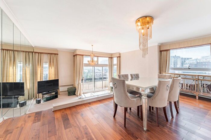 3 Bedroom Flat To Rent In The Water Gardens, Burwood Place, W2