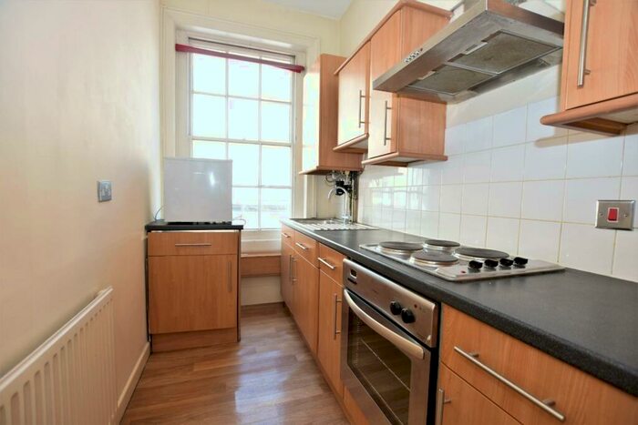1 Bedroom Flat To Rent In High Street, Cheltenham, Gloucestershire, GL50