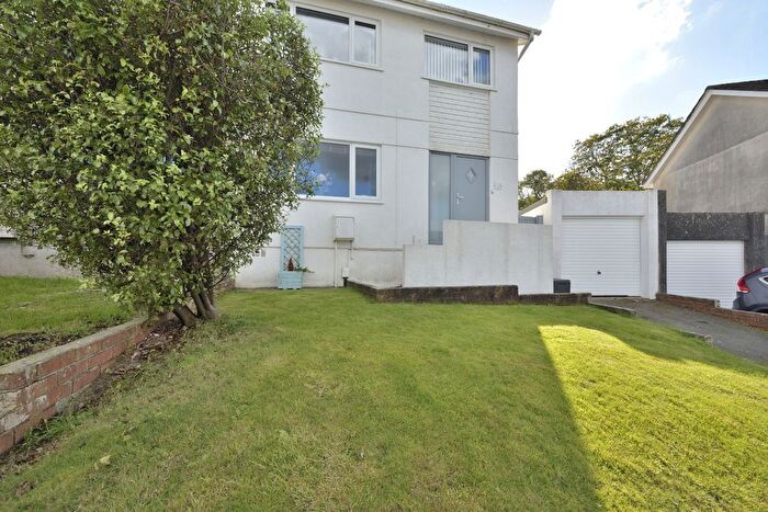 3 Bedroom Semi-Detached House To Rent In Rashleigh Avenue, Saltash, PL12