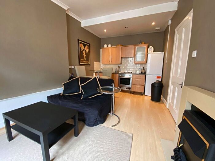 1 Bedroom Flat To Rent In St Stephen Street, Stockbridge, Edinburgh, EH3