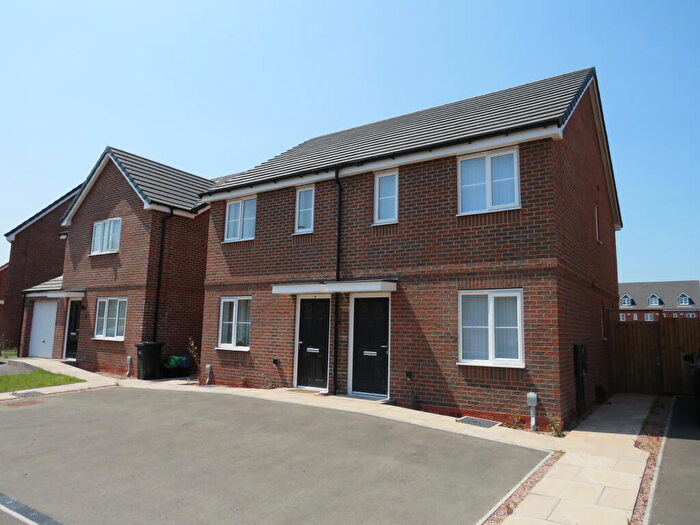 2 Bedroom Semi Detached House To Rent In Swift Avenue, Tipton, DY4