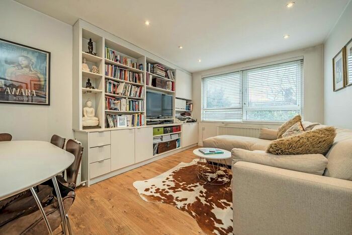 1 Bedroom Flat To Rent In Thornton Avenue, London, W4