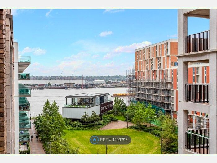 2 Bedroom Flat To Rent In Schooner Road, London, E16