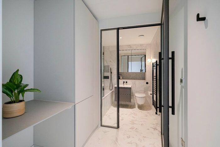 2 Bedroom Flat To Rent In Carnaby Lofts, Ganton Street, London, Soho, Greater London, W1F