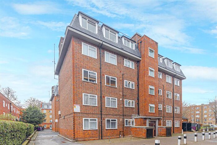 2 Bedroom Flat To Rent In Merceron Houses, Globe Road, London, E2