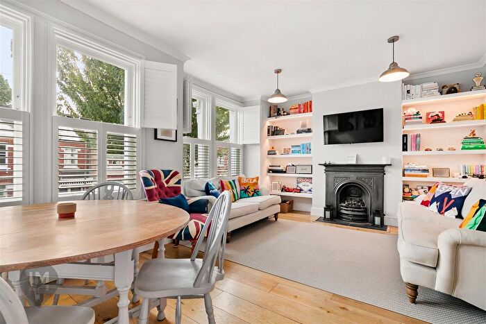 3 Bedroom Maisonette To Rent In Astonville Street, London, SW18