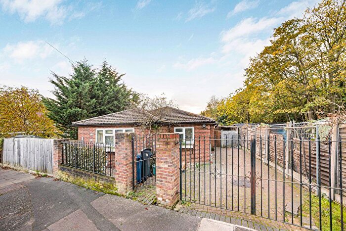 3 Bedroom Detached Bungalow To Rent In Russell Road, Northolt, UB5
