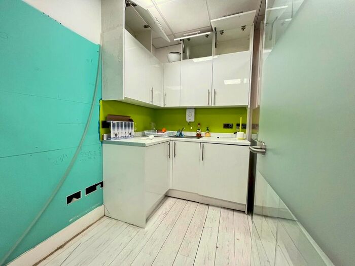 3 Bedroom Property To Rent In Astwood Mews, Kensington, SW7