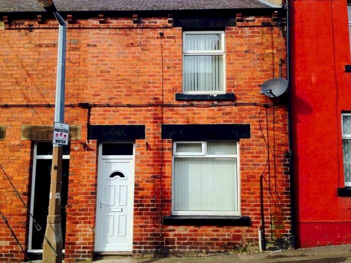 3 Bedroom House To Rent In Bridge Street, Darton, S75