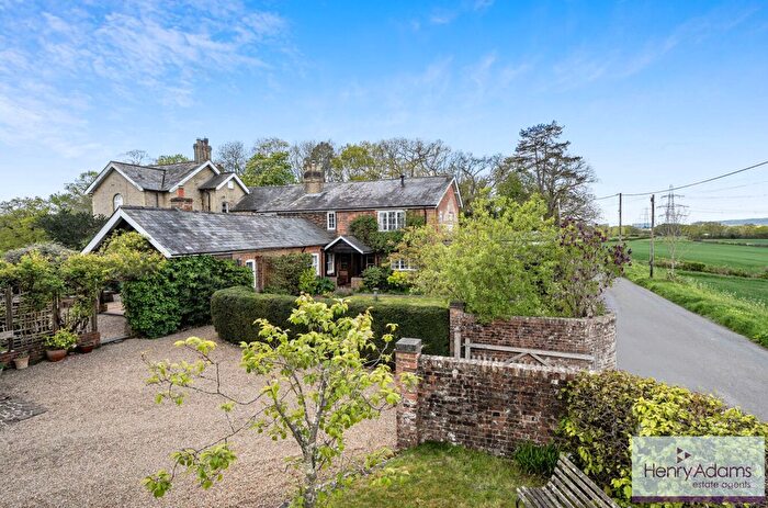 5 Bedroom Property For Sale In Nyewood, Petersfield, GU31