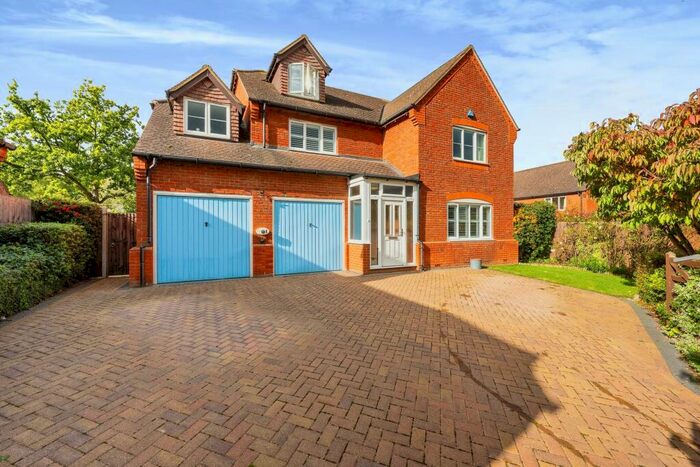 6 Bedroom Detached House For Sale In Red Cedar Road, Bromham, Bedford, Bedfordshire, MK43
