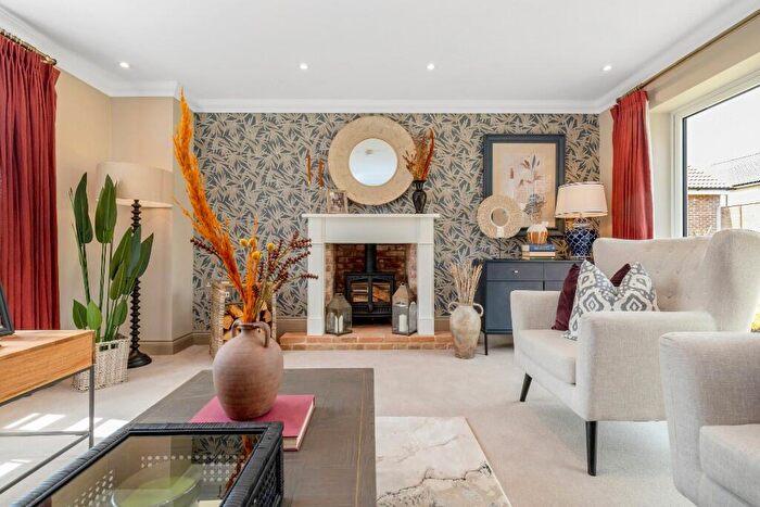 4 Bedroom Detached House For Sale In The Elms, Woolpit, Suffolk, IP30