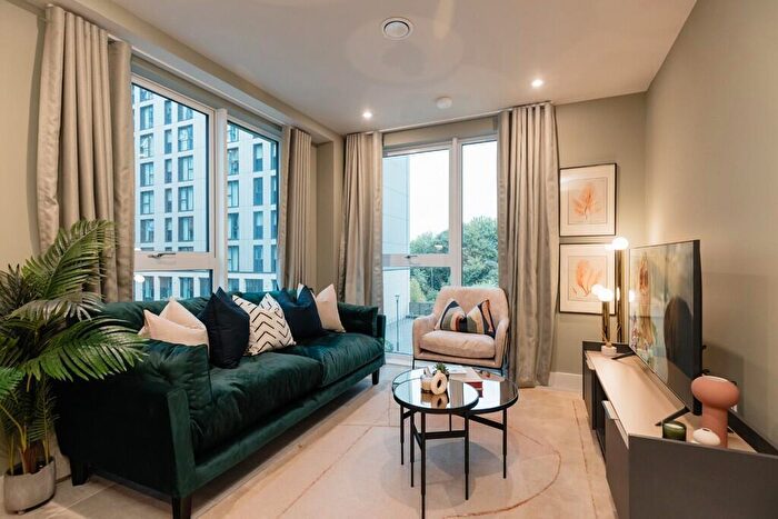 1 Bedroom Apartment To Rent In New York Square, Quarry Hill, Leeds, West Yorkshire, LS2