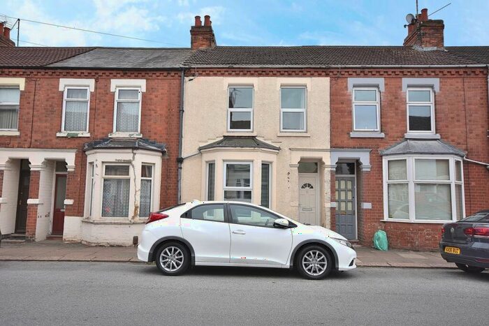 3 Bedroom Terraced House To Rent In Euston Road, Northampton, NN4