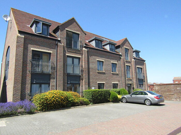 2 Bedroom Flat To Rent In Eliot House - Silver Sub, Heritage Way, Gosport, Hampshire, PO12