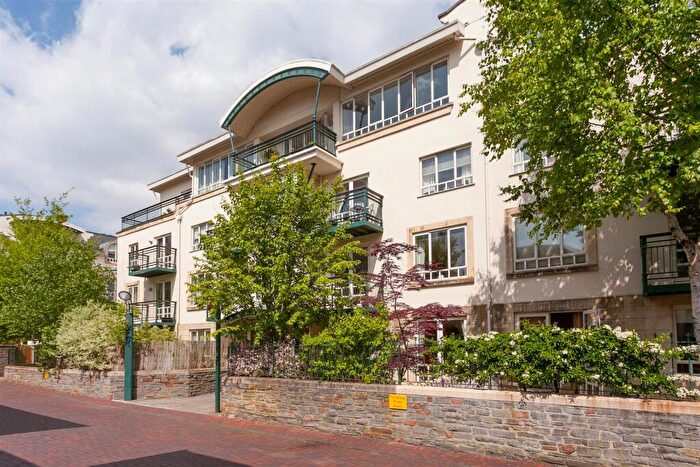 2 Bedroom Apartment For Sale In Grange Road, Clifton, Bristol, BS8