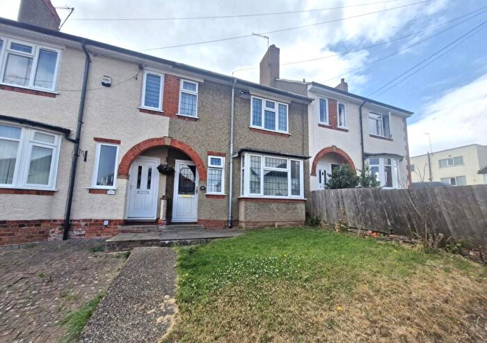 3 Bedroom Terraced House For Sale In Briar Hill Road, Delapre, Northampton, NN4
