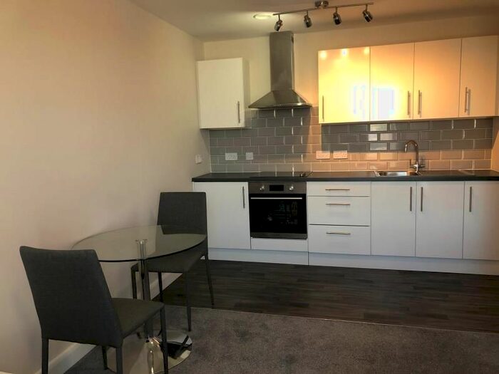 1 Bedroom Flat To Rent In Victoria House, Skinner Lane, LS7