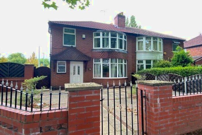 3 Bedroom Semi-Detached House To Rent In Mauldeth Road, Manchester, M20