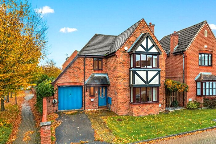 4 Bedroom Detached House For Sale In Bodnant Court, Westcroft, MK4