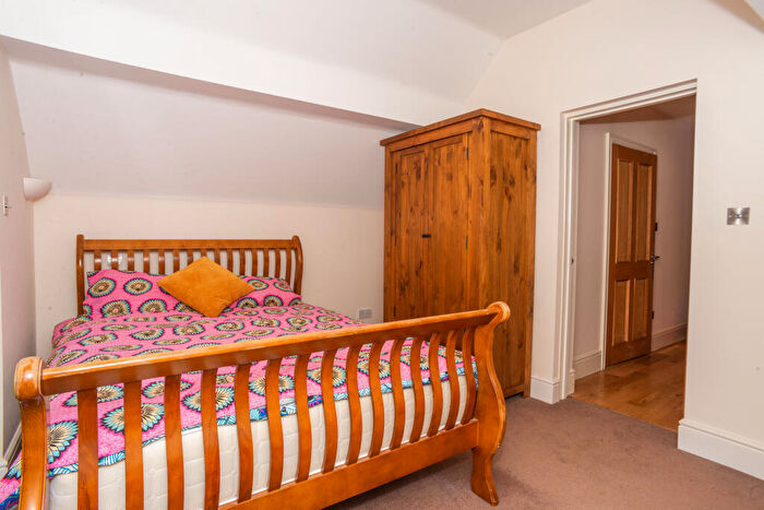 1 Bedroom Apartment To Rent In Knighton Road, Leicester, LE2