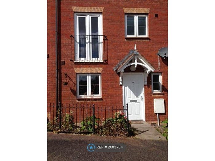 4 Bedroom Terraced House To Rent In Bishops Drive, Crediton, EX17