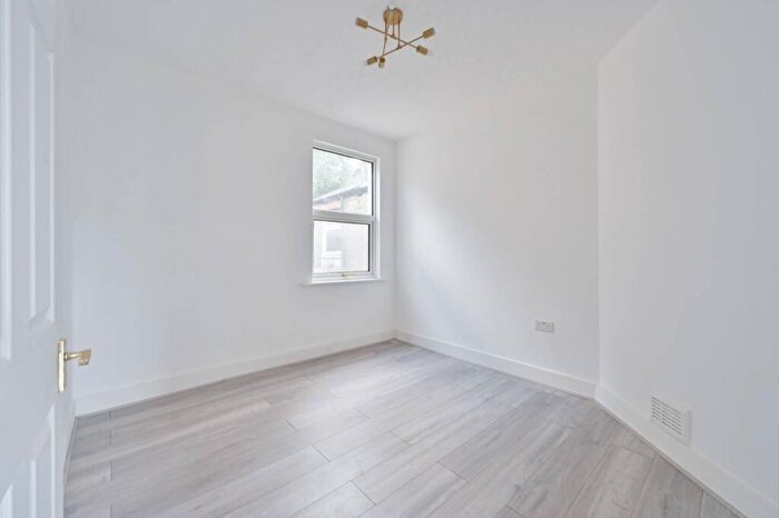 3 Bedroom Maisonette To Rent In Parkfield Road, South Harrow, Harrow, HA2