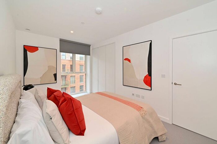 2 Bedroom Flat For Sale In Brent Cross Town, Brent Cross, NW2
