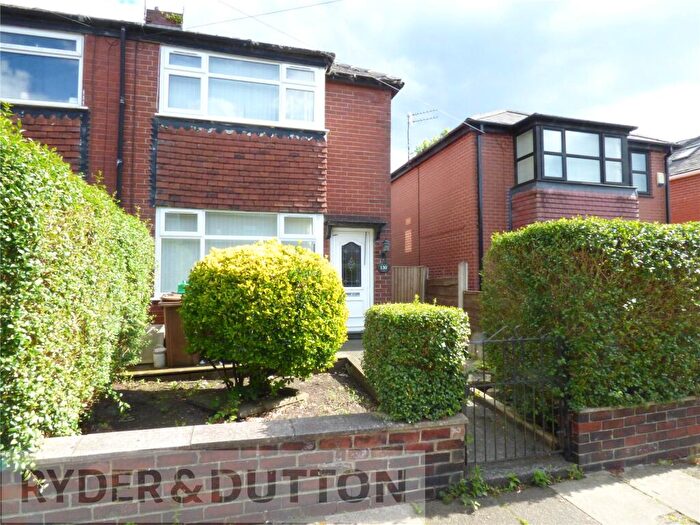 2 Bedroom End Of Terrace House To Rent In Green Street, Middleton, Manchester, Greater Manchester, M24