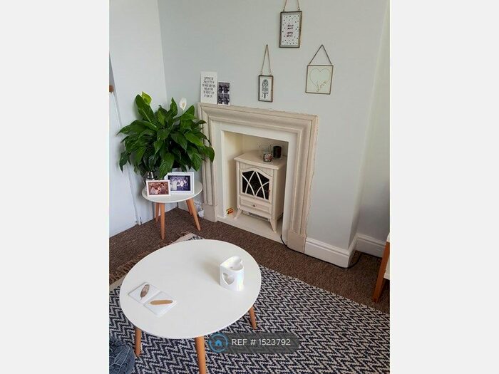 1 Bedroom Flat To Rent In Ground Floor, Brighton, BN1