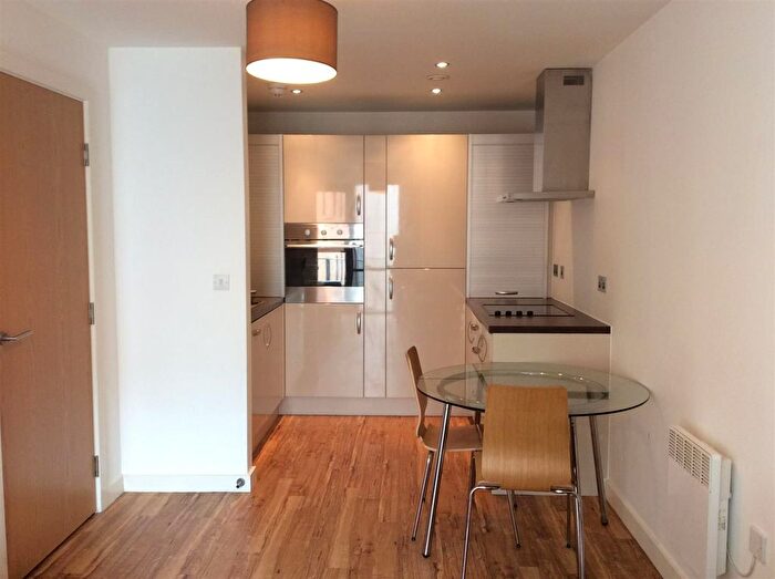 1 Bedroom Flat To Rent In Plaza Boulevard, Liverpool, L8