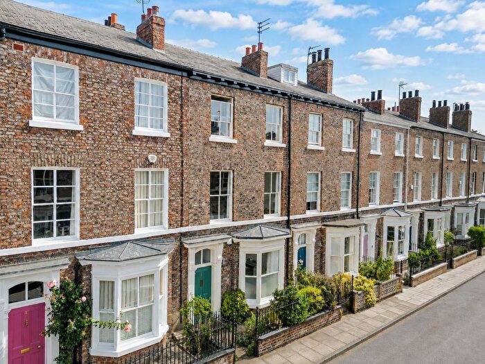 5 Bedroom Terraced House For Sale In East Mount Road, York, YO24