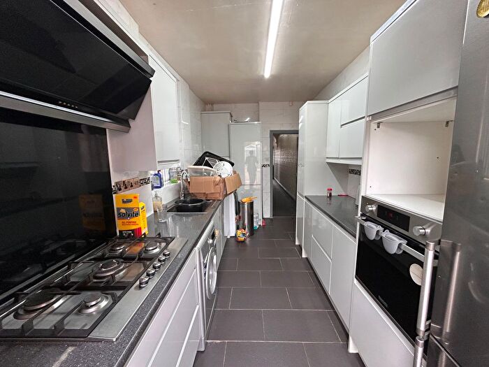 4 Bedroom Terraced House To Rent In Waterloo Road, Smethwick, B66